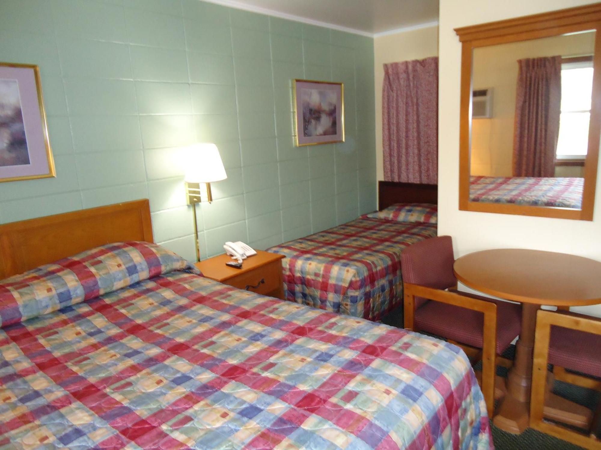 Tower Motel Green Bay Buitenkant foto
