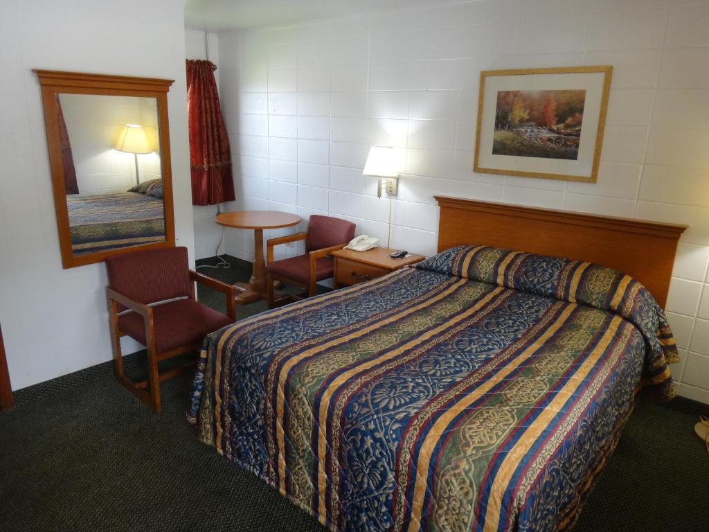 Tower Motel Green Bay Buitenkant foto